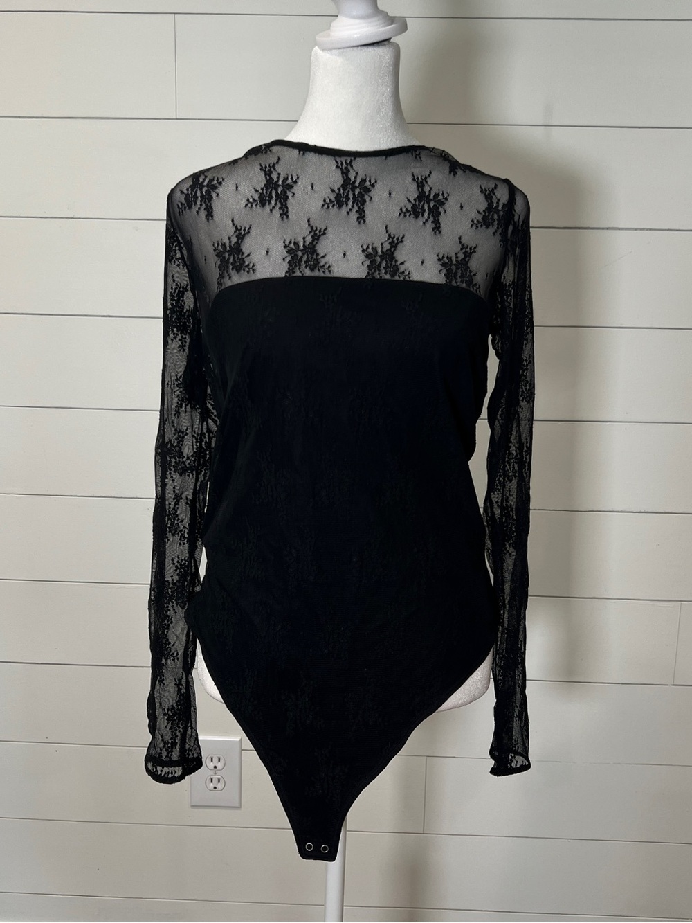 Abercrombie &Fitch Black Lace Long-Sleeve Bodysuit - Elegant Sheer Detail